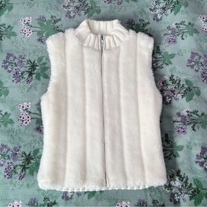 Vintage Y2K iDoll Faux Fur White Knit Zip-Up Winter Vest ❄️🤍